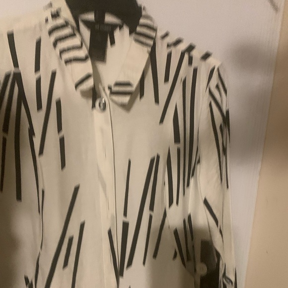 COPY - White with black flare button down blouse - Picture 2 of 2